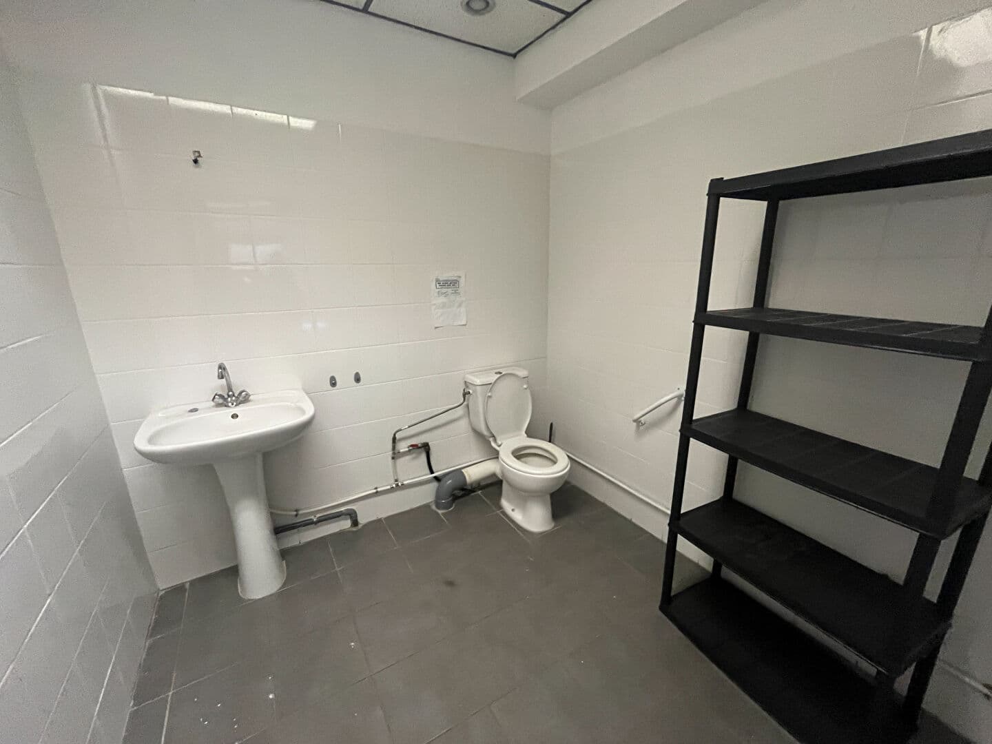 Local commercial · 60 m² · Achat des murs — photo 3