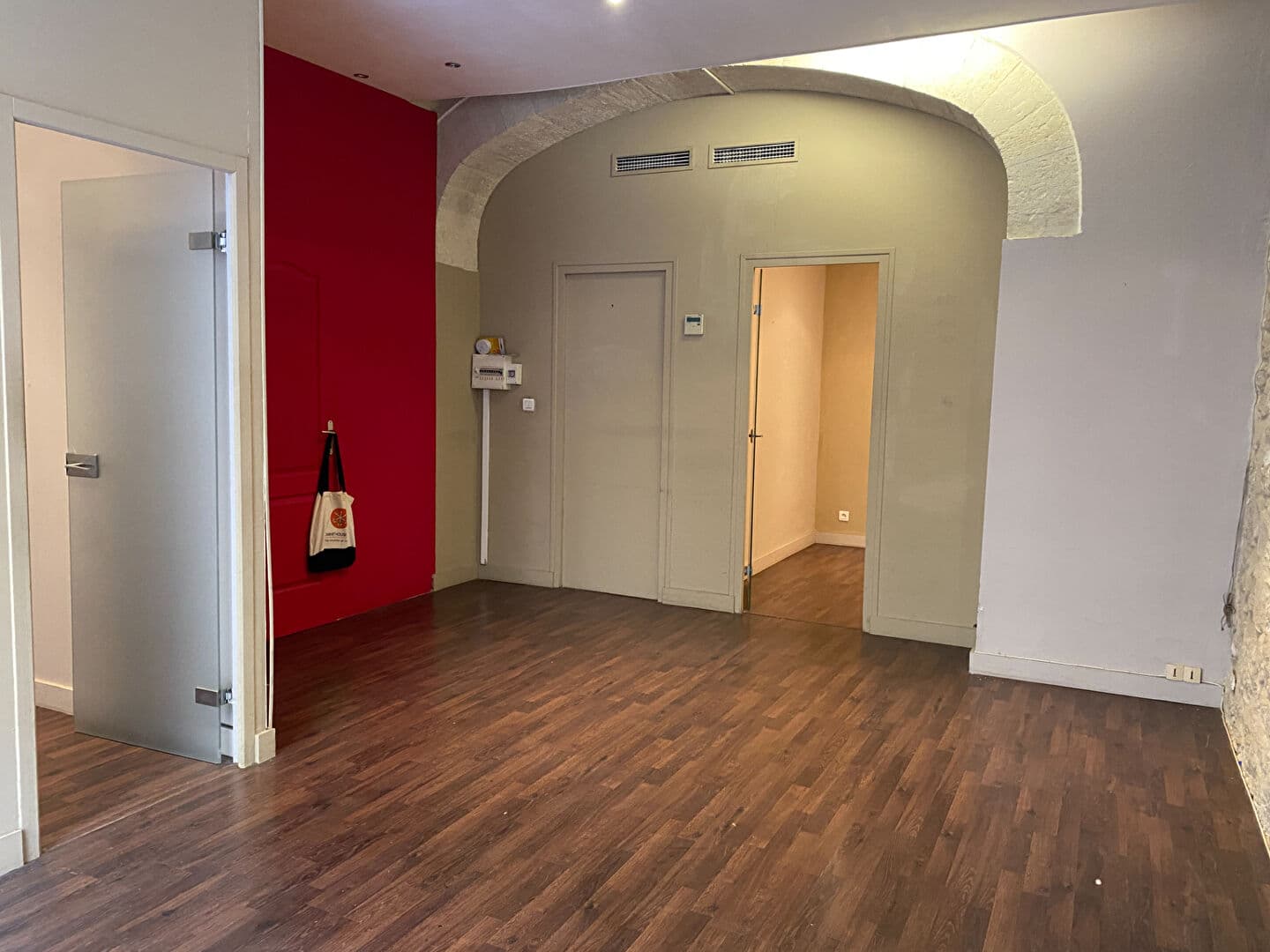 Local commercial · 40 m² · Achat des murs — photo 3