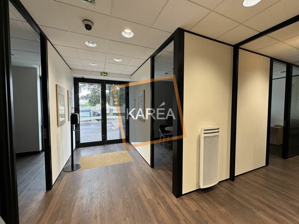 Local commercial 169 m² — MEAUX — photo 1