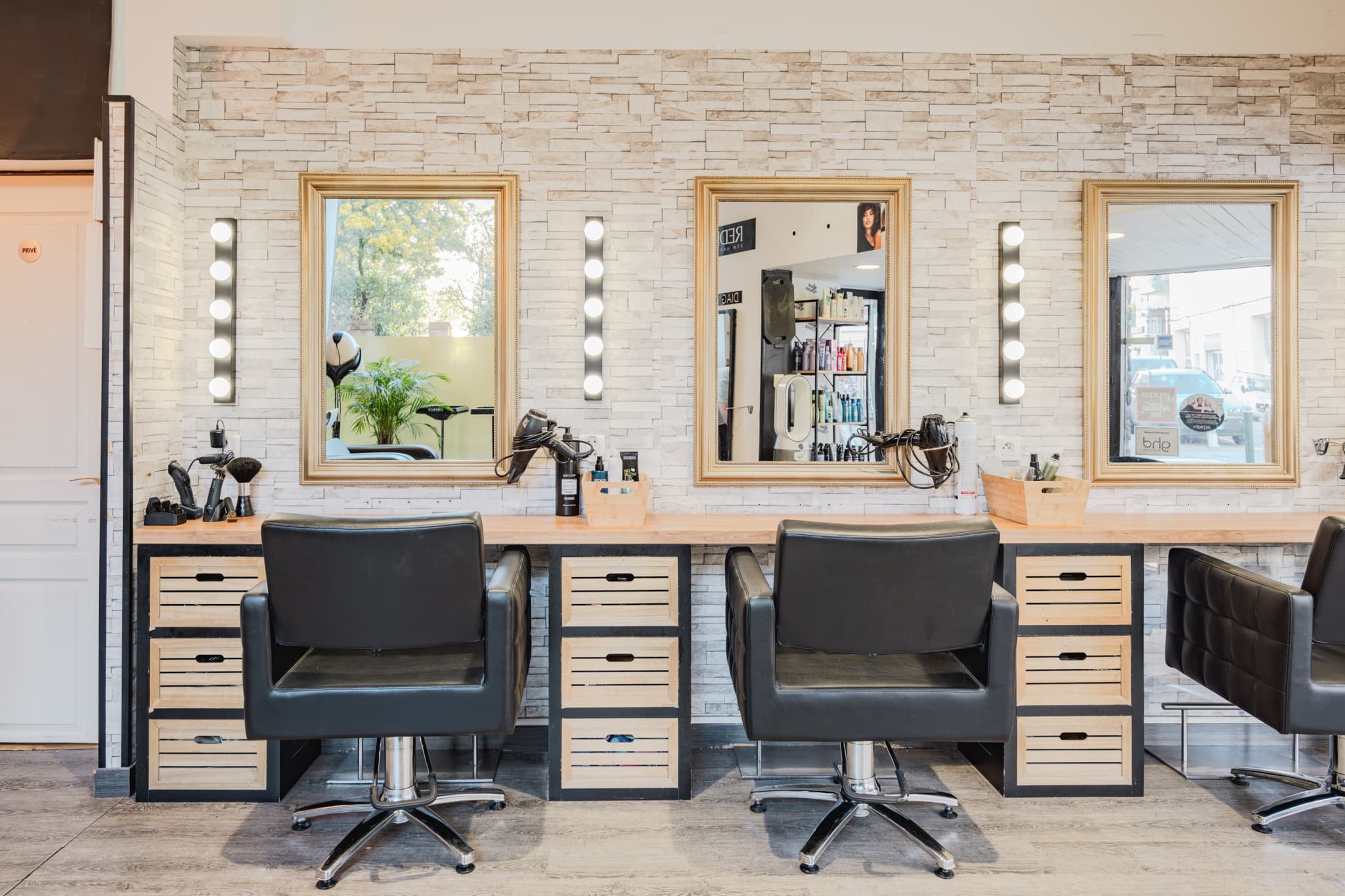 Coiffure · 34 m² · Fonds de commerce — photo 3