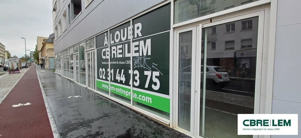 Local commercial · 400 m² · Location — photo 3