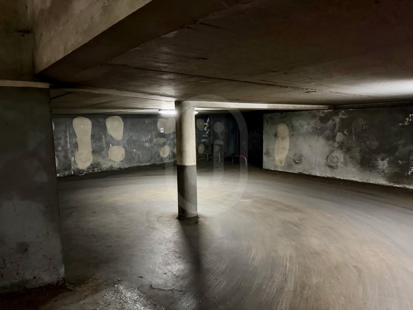 Local commercial · 23 m² · Achat des murs — photo 2