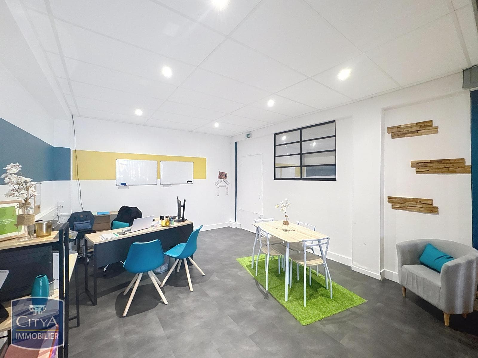 Local commercial · 63 m² · Location — photo 2