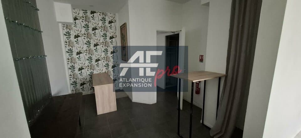 Local commercial · 52 m² · Achat des murs — photo 1