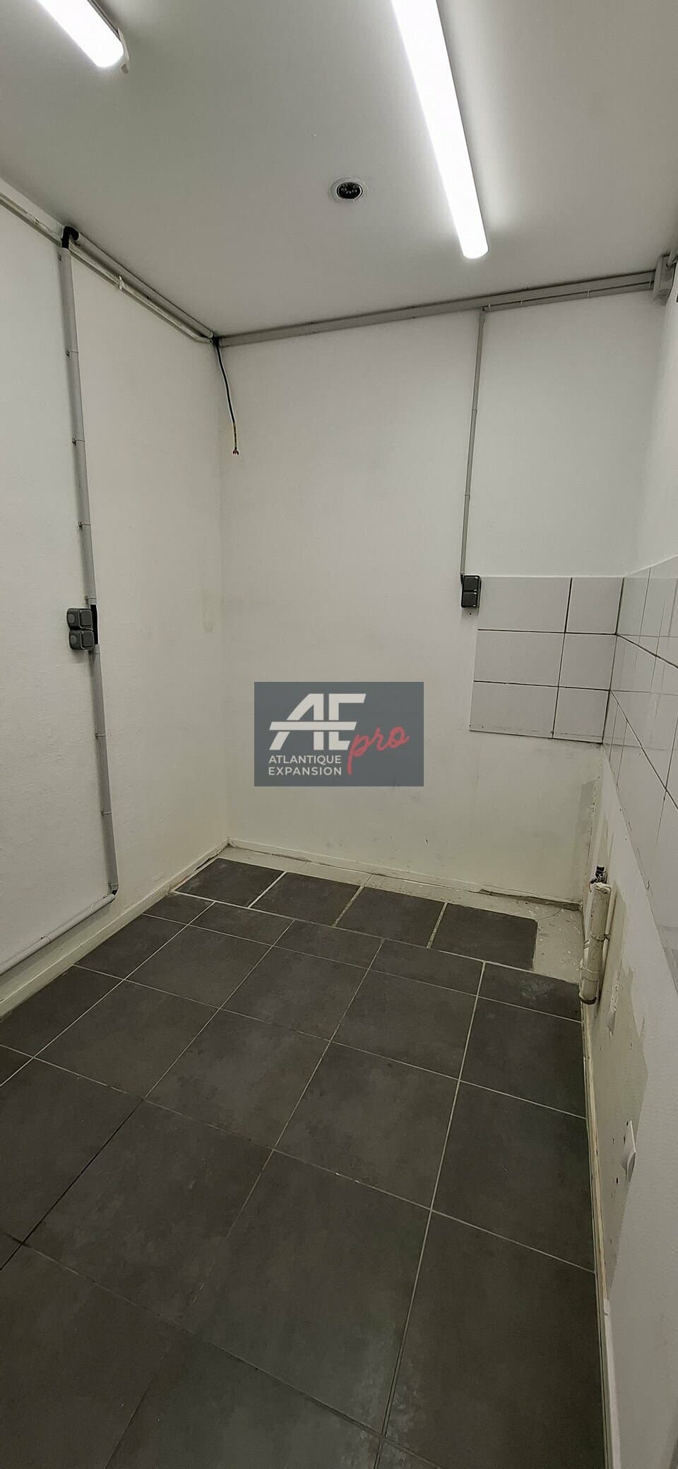 Local commercial · 52 m² · Achat des murs — photo 3