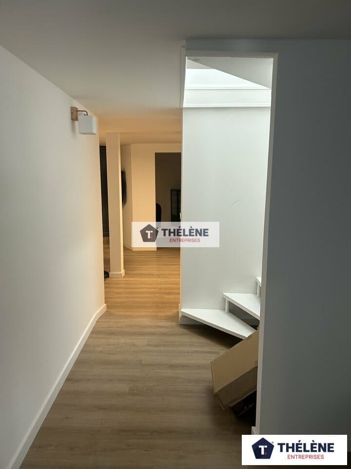 Local commercial · 76 m² · Location — photo 3
