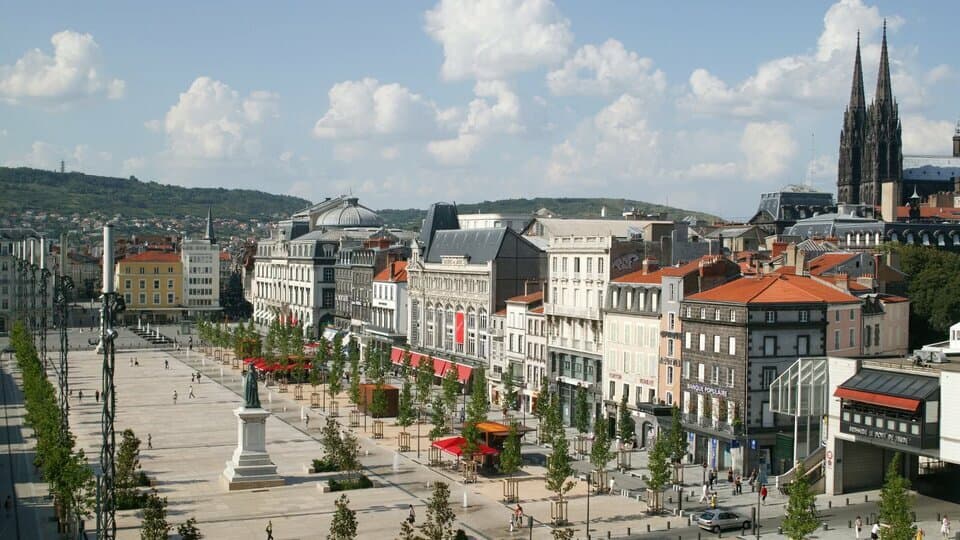 Local commercial · 95 m² · Location — photo 1