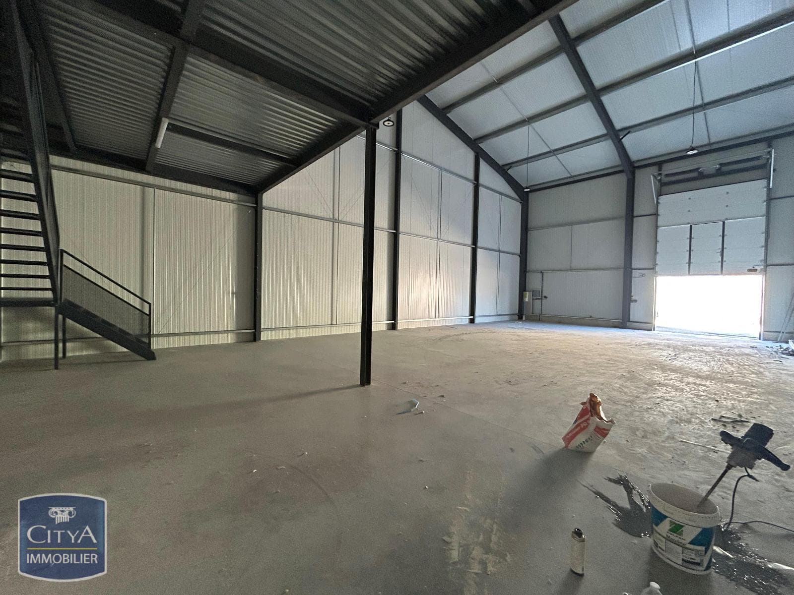 Local commercial · 200 m² · Location — photo 3