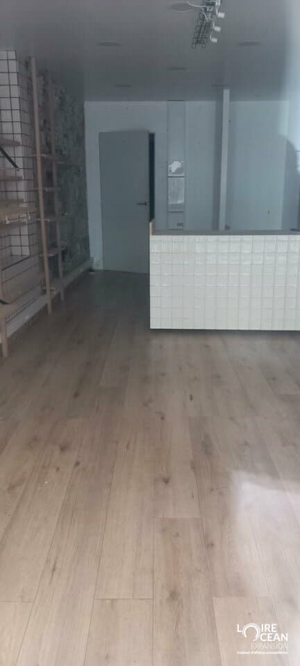 Restaurant · 33 m² · Location — photo 3