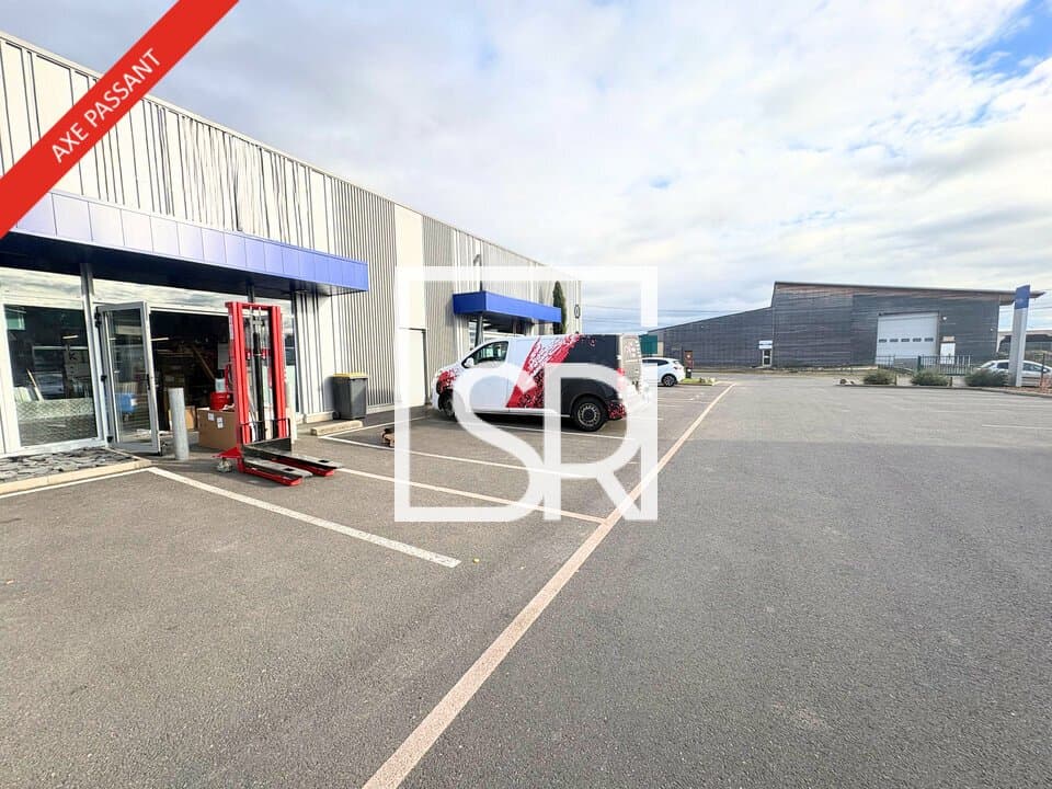 Local commercial · 271 m² · Location — photo 3