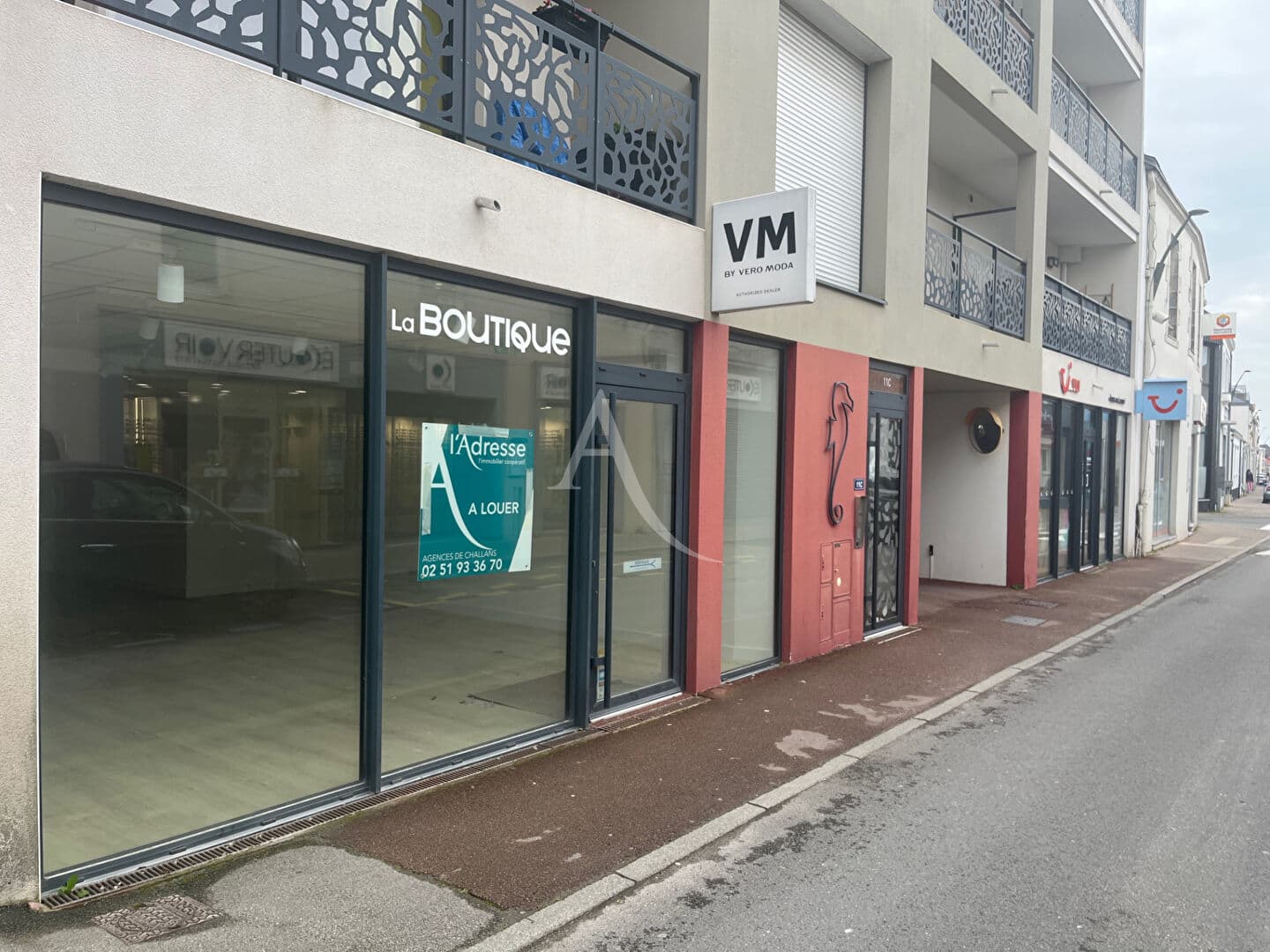 Local commercial 75 m² — VENDEE — photo 1