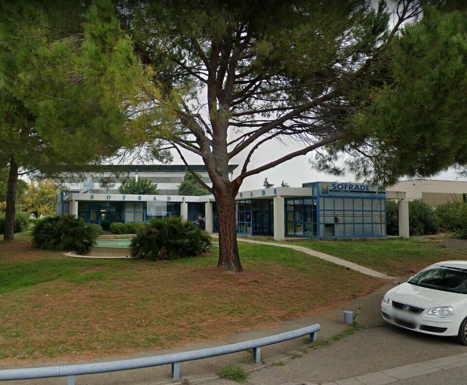 Local commercial · 318 m² · Location — photo 1