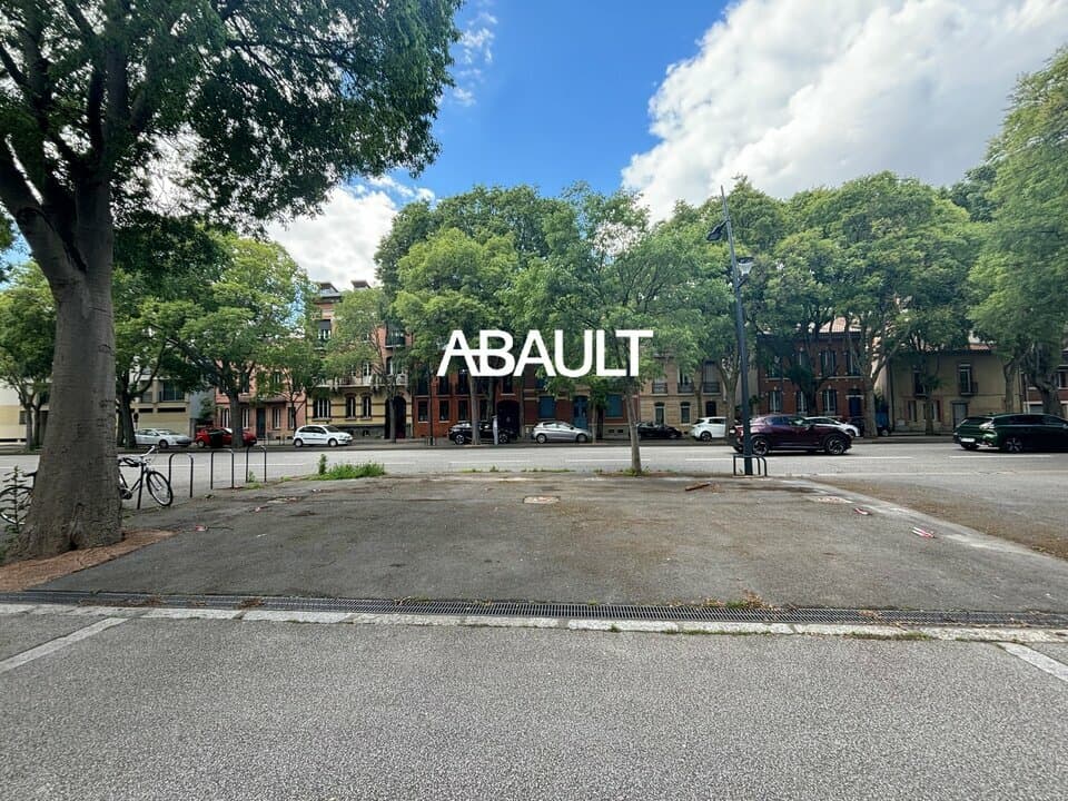 Local commercial · 410 m² · Location — photo 1