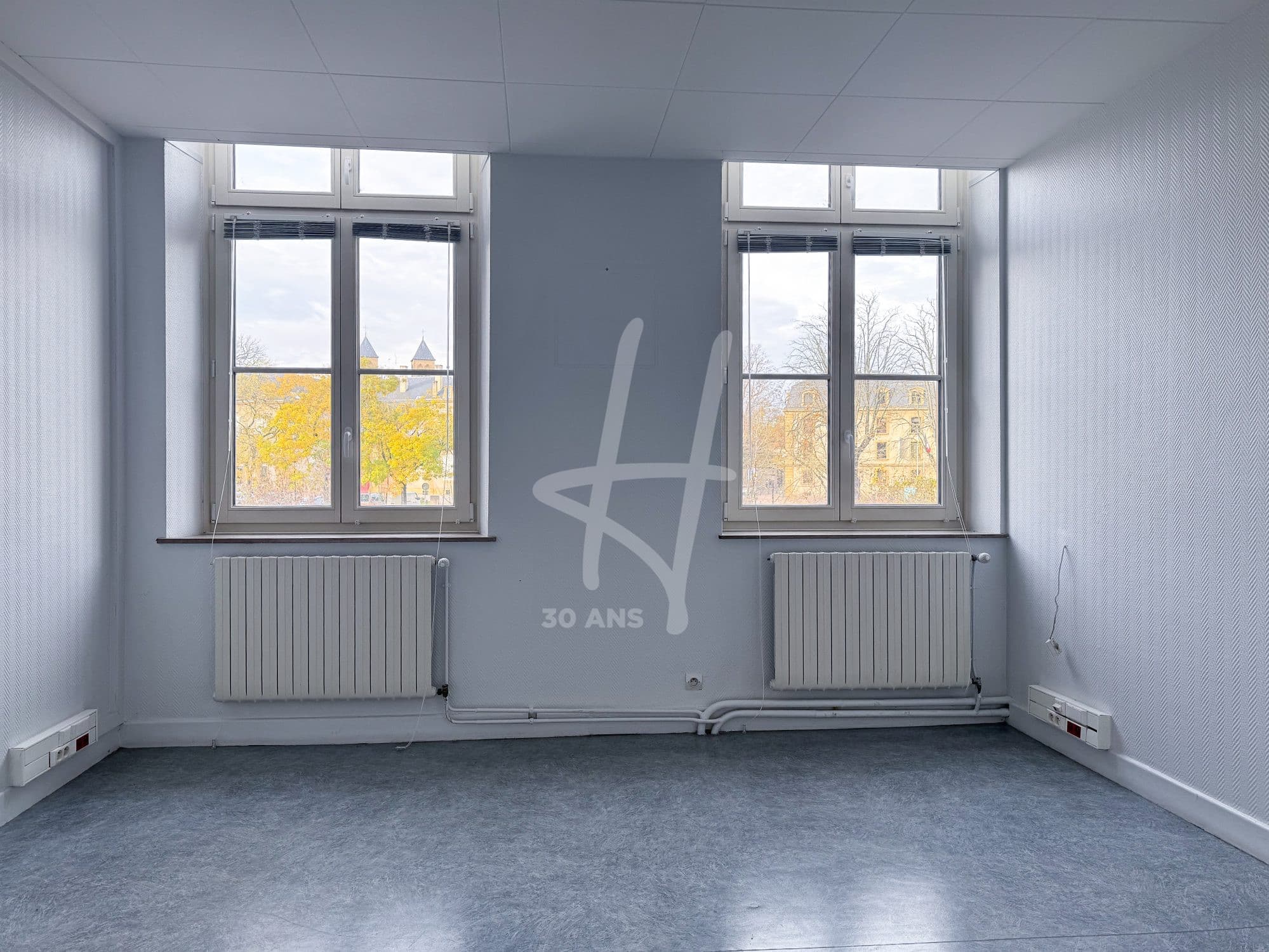 Local commercial · 167 m² · Location — photo 2