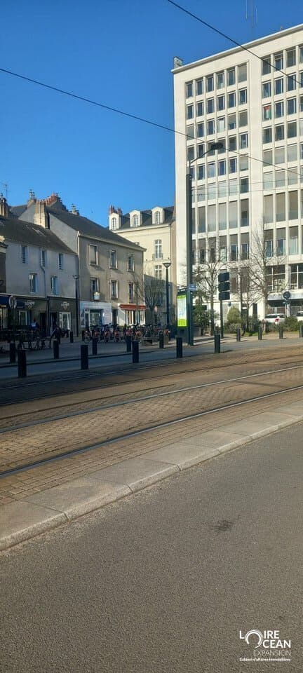 Local commercial · 68 m² · Location — photo 2