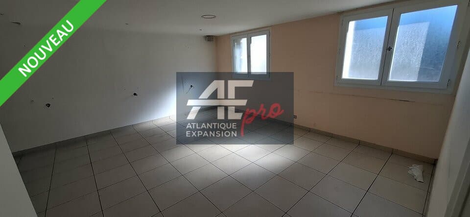 Local commercial · 116 m² · Achat des murs — photo 2