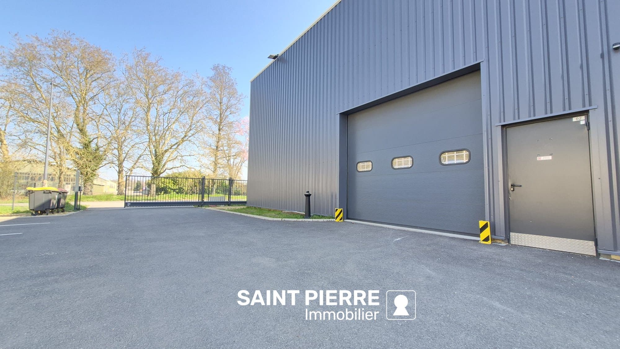 Local commercial 175 m² — AUGNY — photo 1