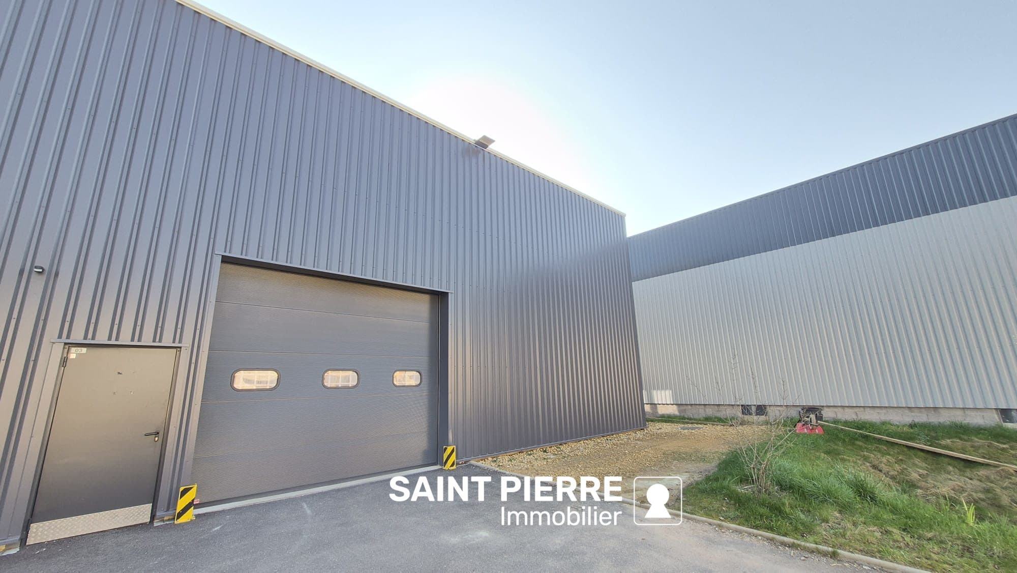 Local commercial 350 m² — AUGNY — photo 1