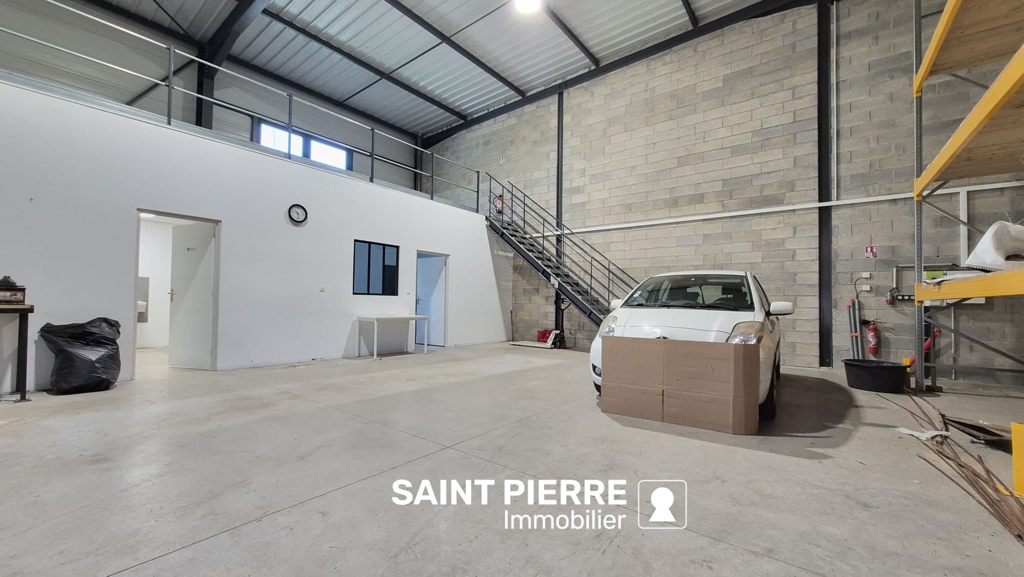 Local commercial · 175 m² · Location — photo 2