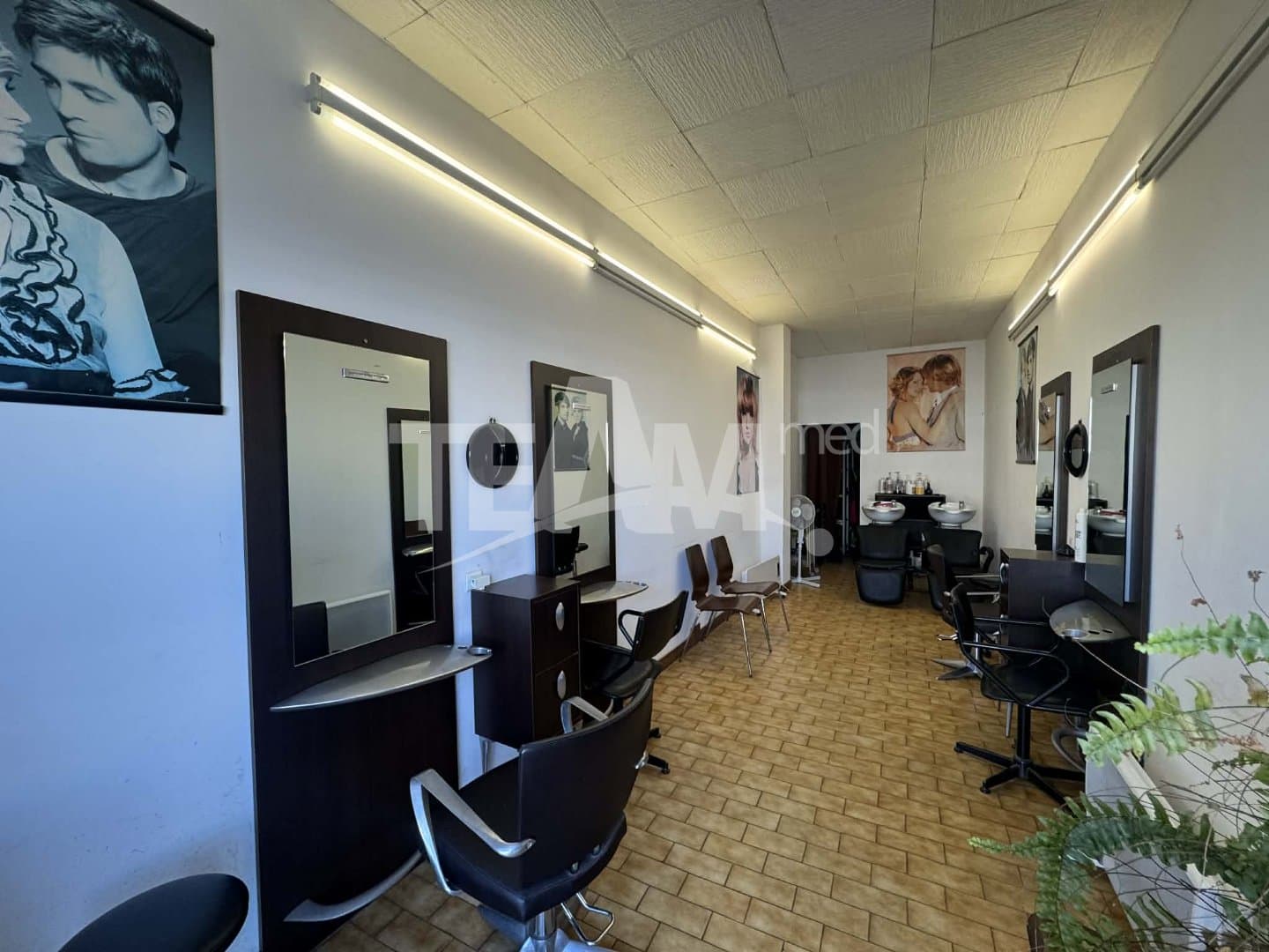 Local commercial · 28 m² · Location — photo 2