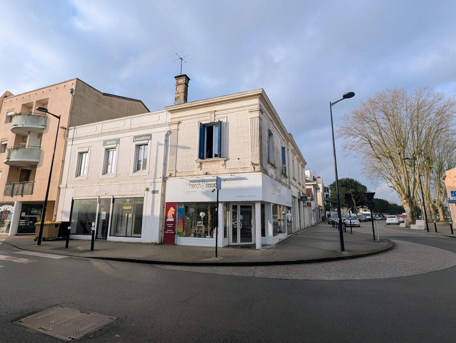 Local commercial 219 m² — GIRONDE — photo 1