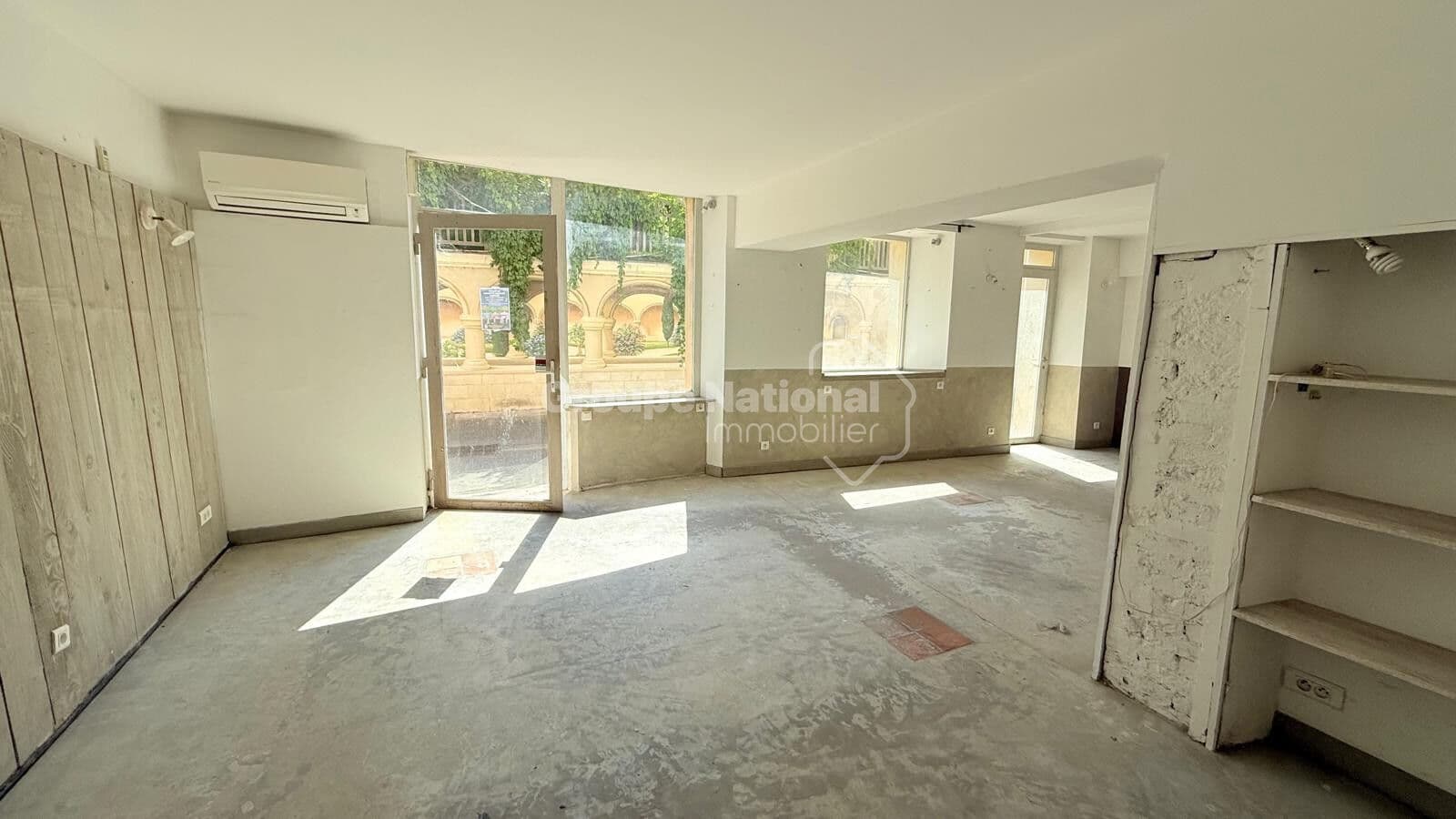 Local commercial 70 m² — VAUCLUSE — photo 1
