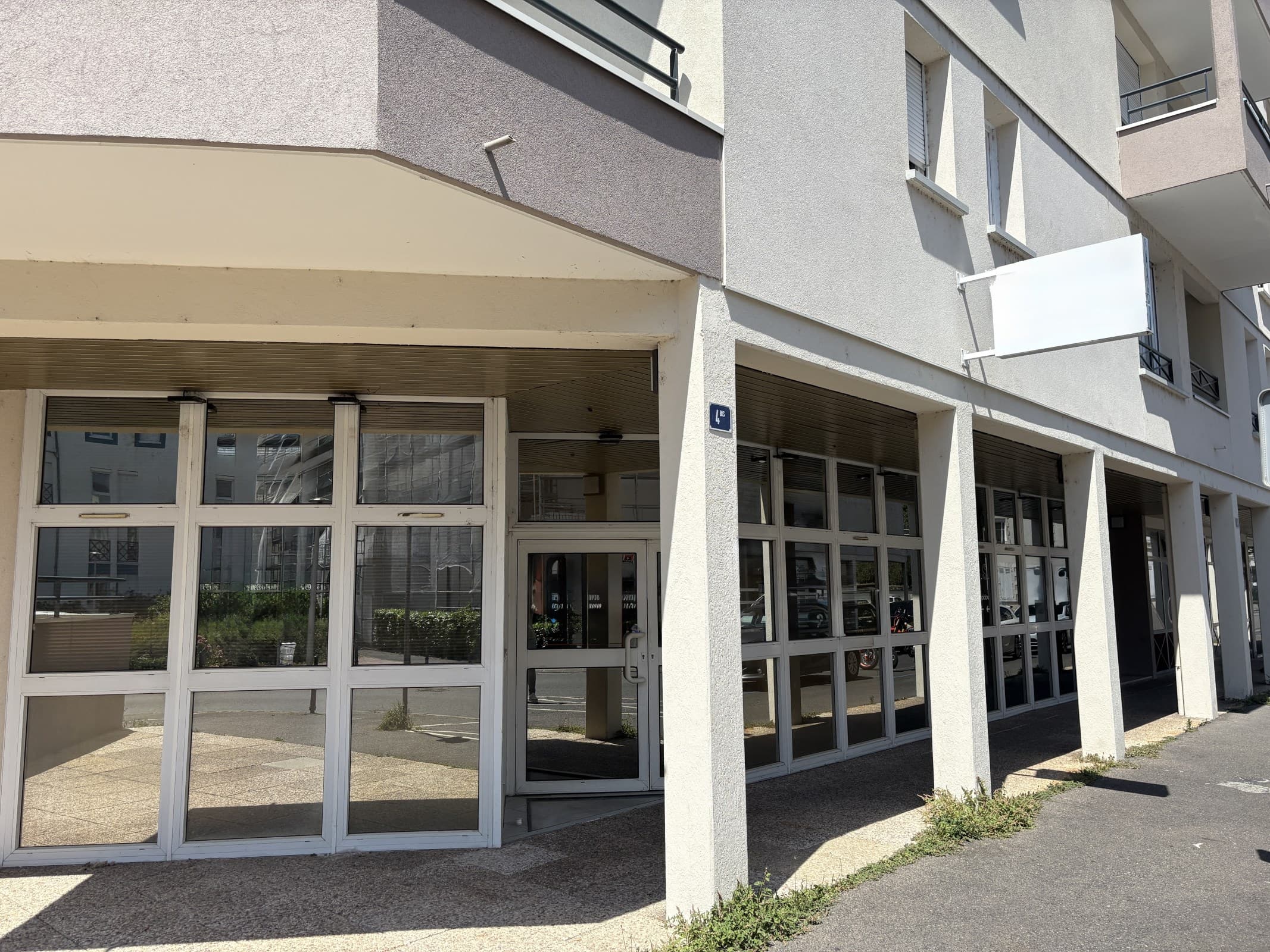 Local commercial 198 m² — ORLEANS — photo 1