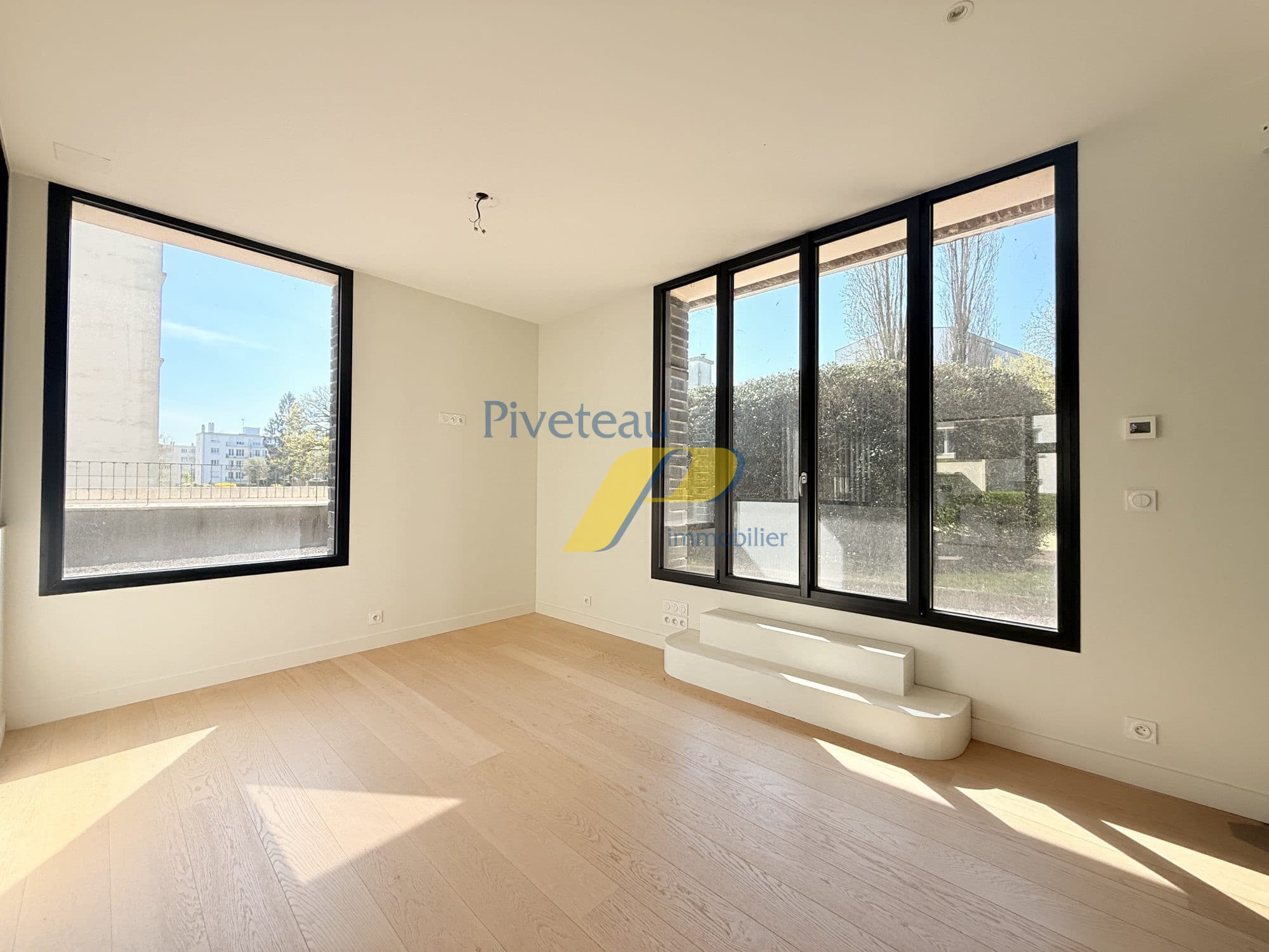 Local commercial · 113 m² · Achat des murs — photo 2