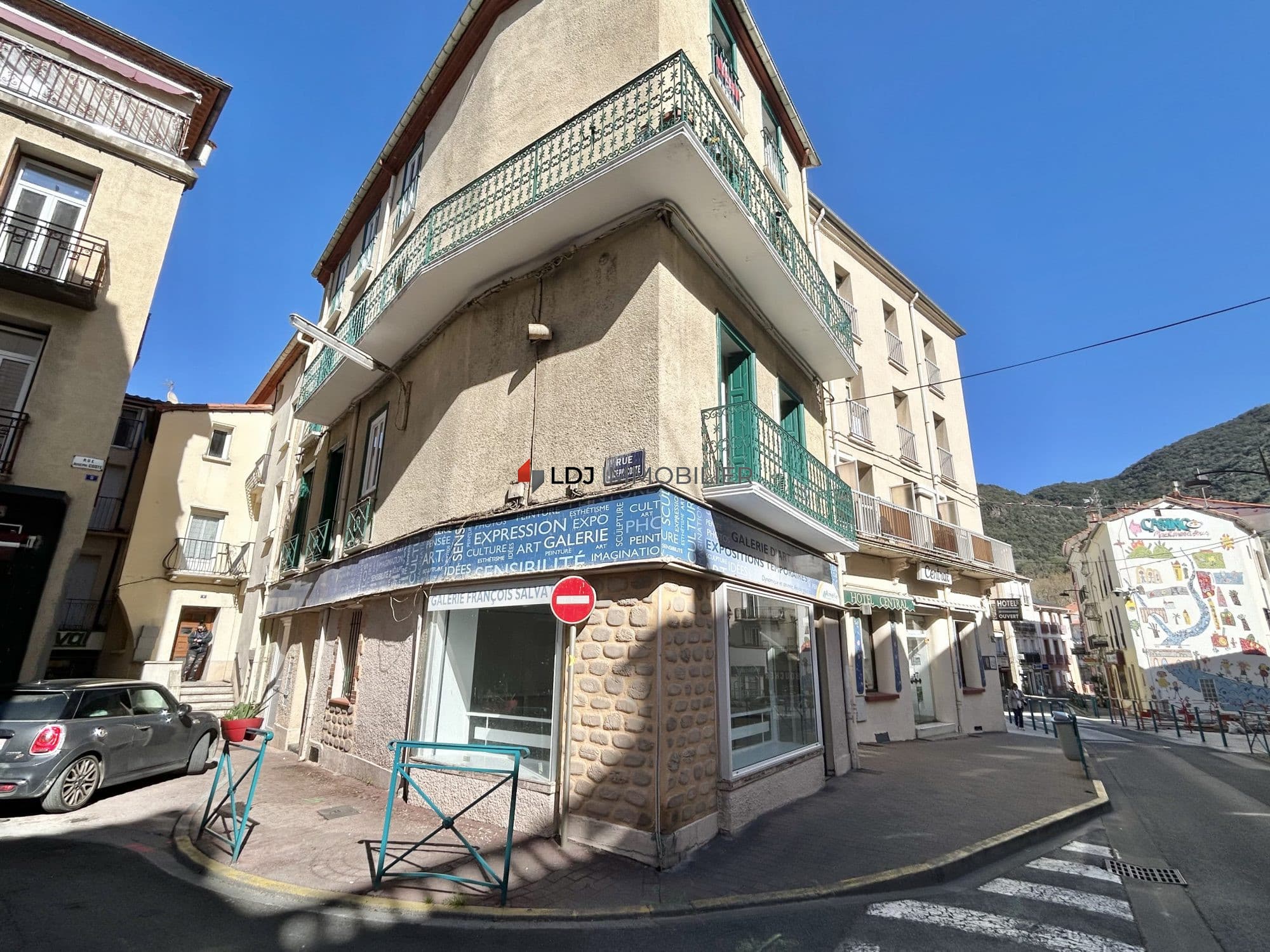 Local commercial · 30 m² · Location — photo 1