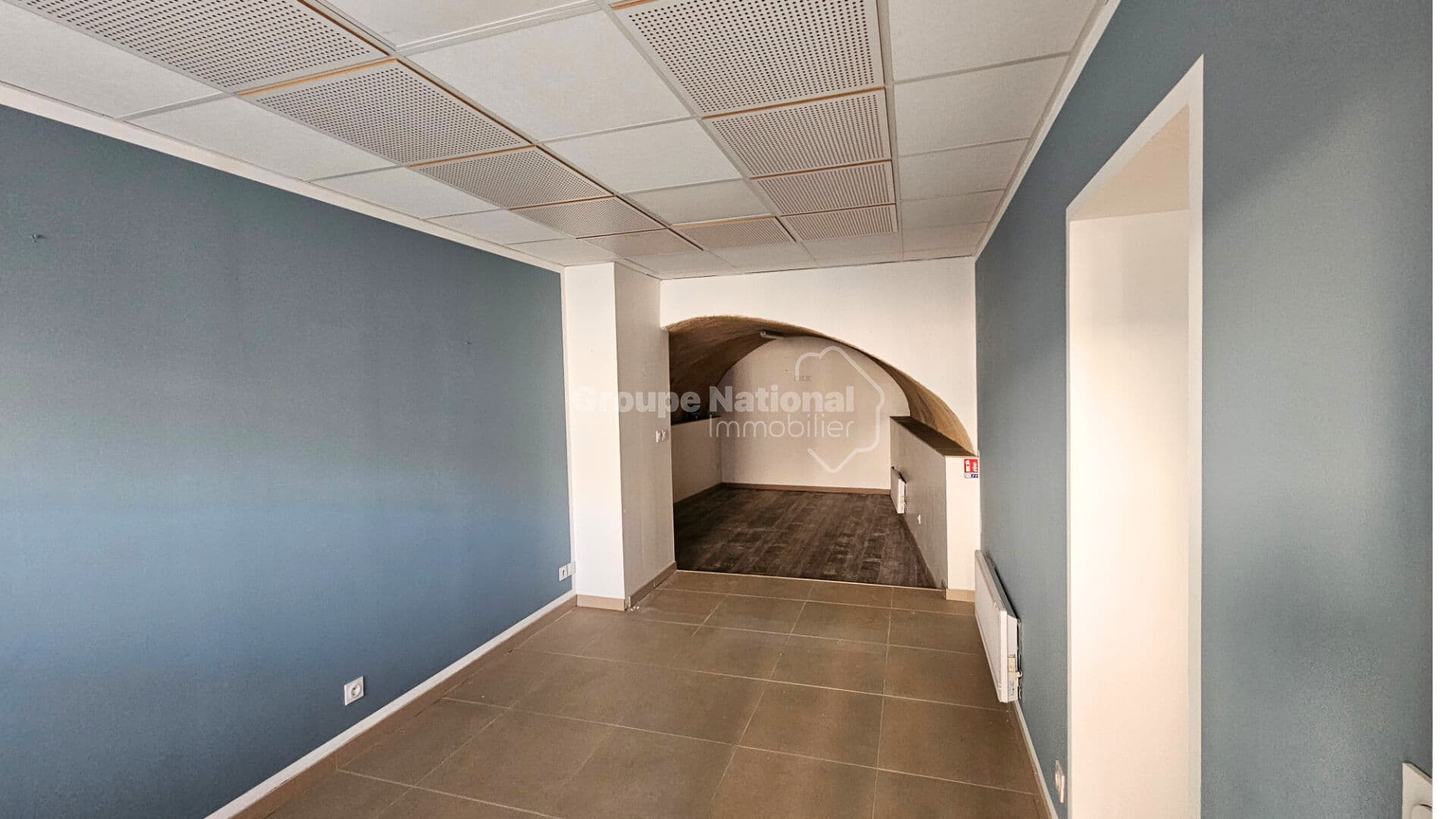 Local commercial 43 m² — VAR — photo 1