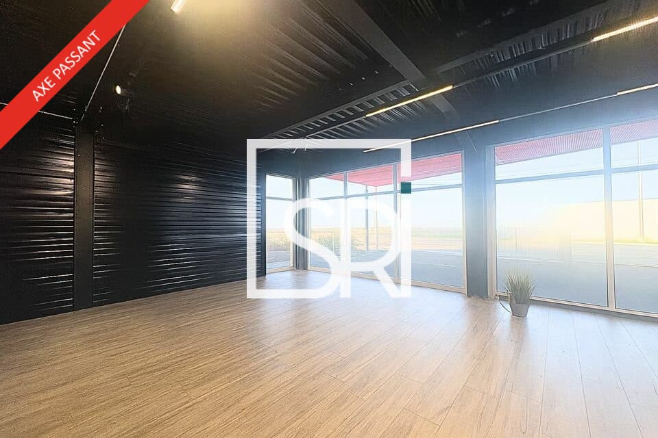 Local commercial · 400 m² · Location — photo 3