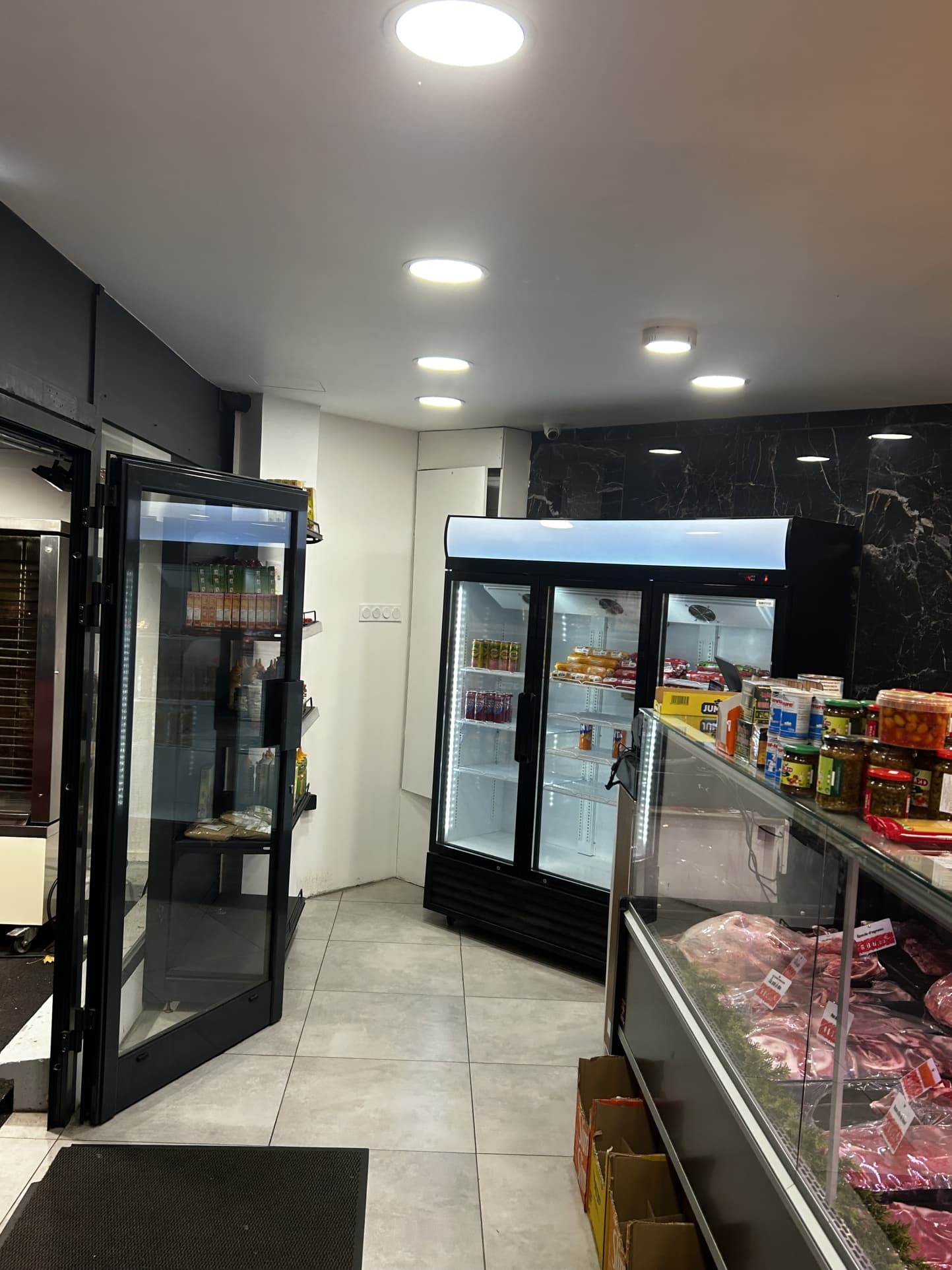 Local commercial · 42 m² · Fonds de commerce — photo 1