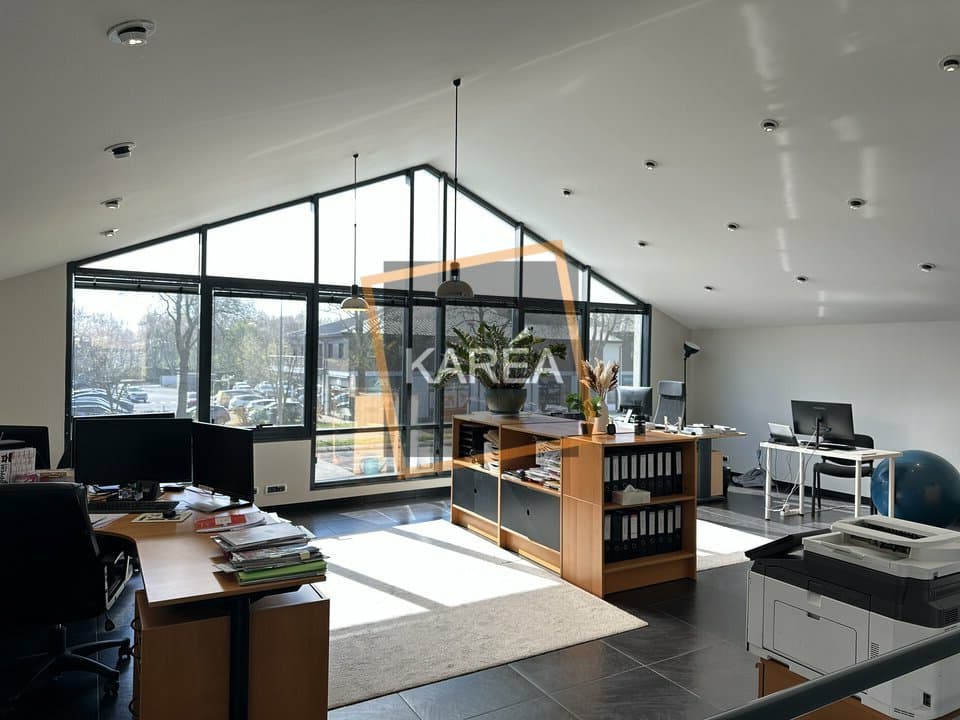 Local commercial · 175 m² · Location — photo 1