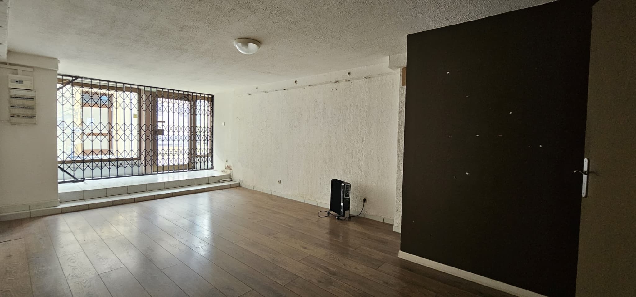 Local commercial 44 m² — MULHOUSE — photo 1