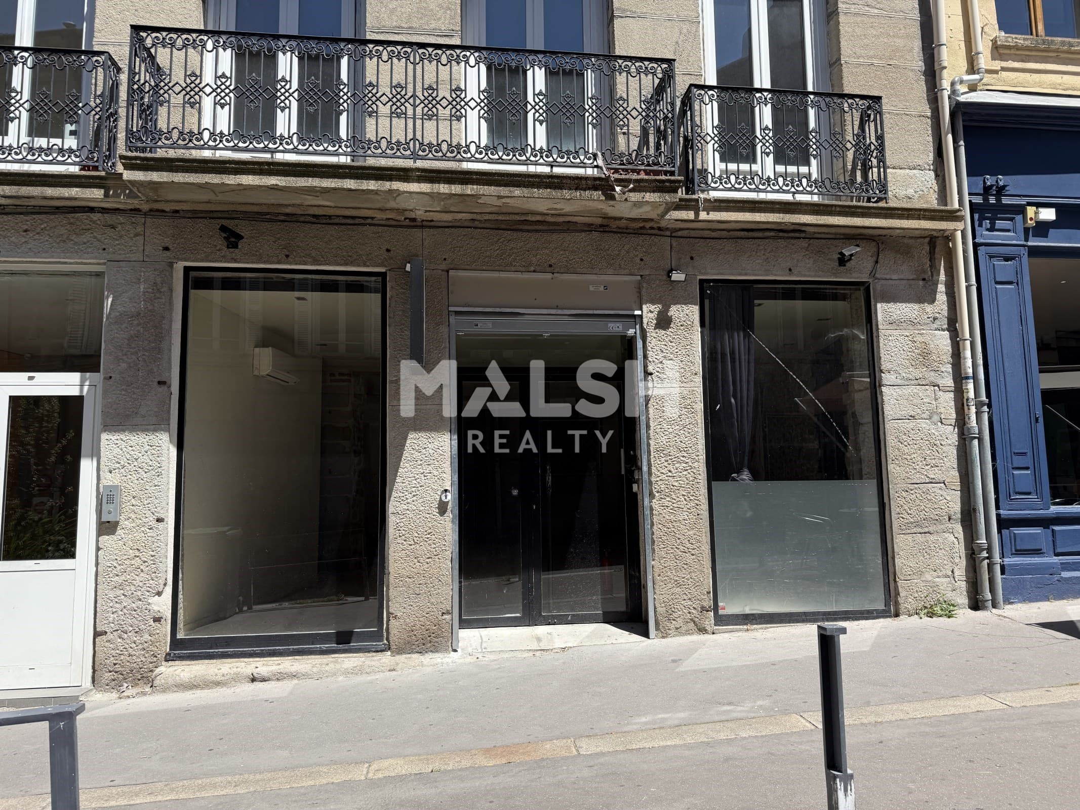 Local commercial 101 m² — LOIRE — photo 1