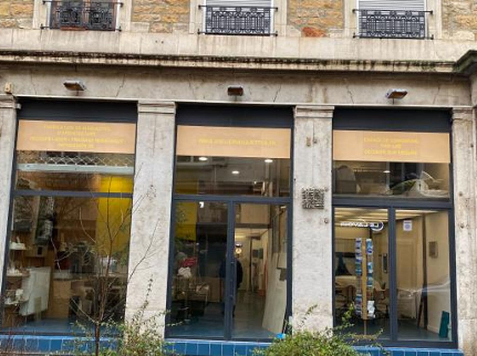 Local commercial · 173 m² · Location — photo 2