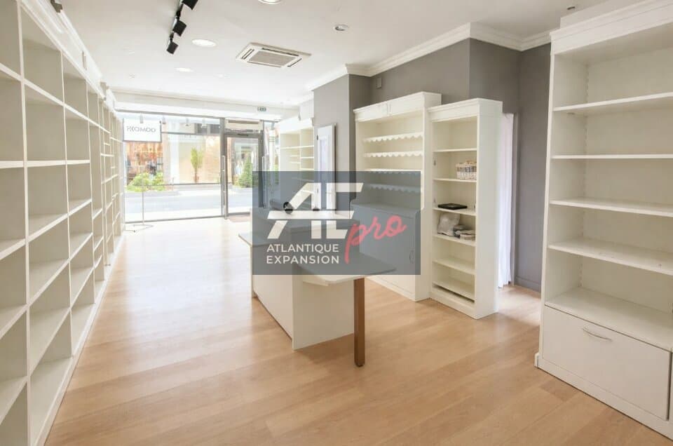 Local commercial · 85 m² · Location — photo 1