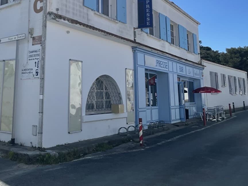 Local commercial 154 m² — CHARENTE MARITIME — photo 1