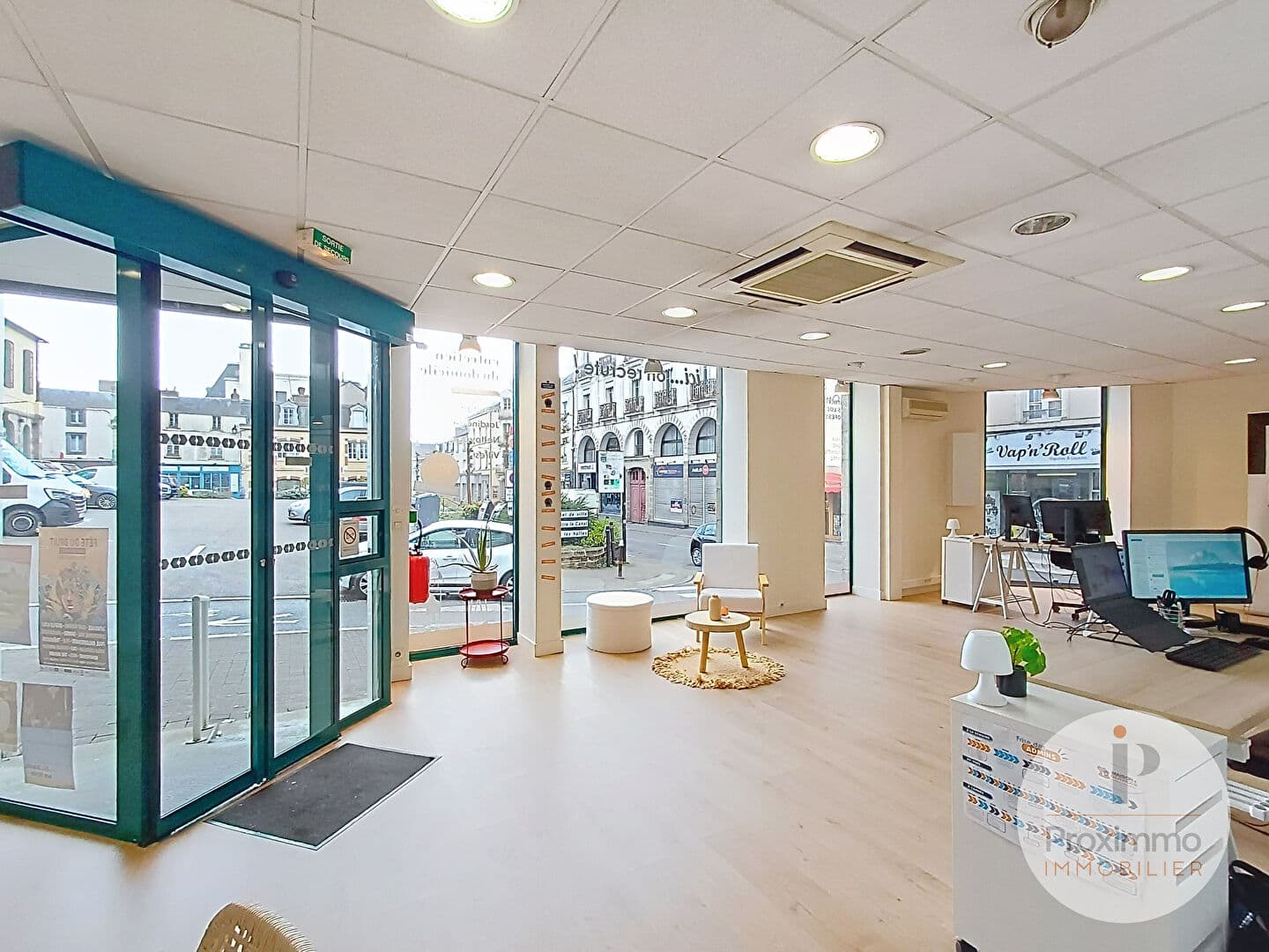 Local commercial 45 m² — ILLE ET VILAINE — photo 1