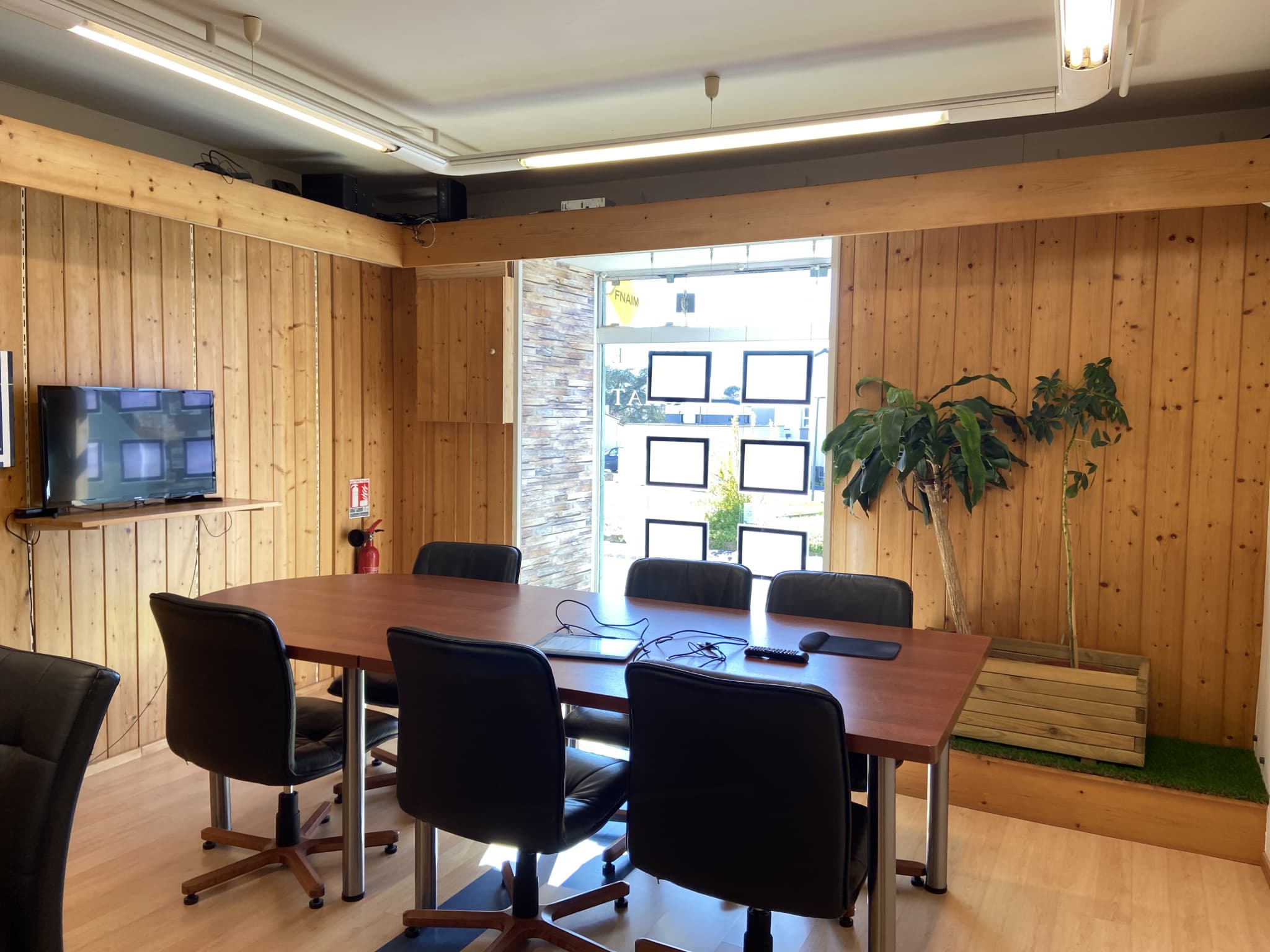 Local commercial · 78 m² · Location — photo 1