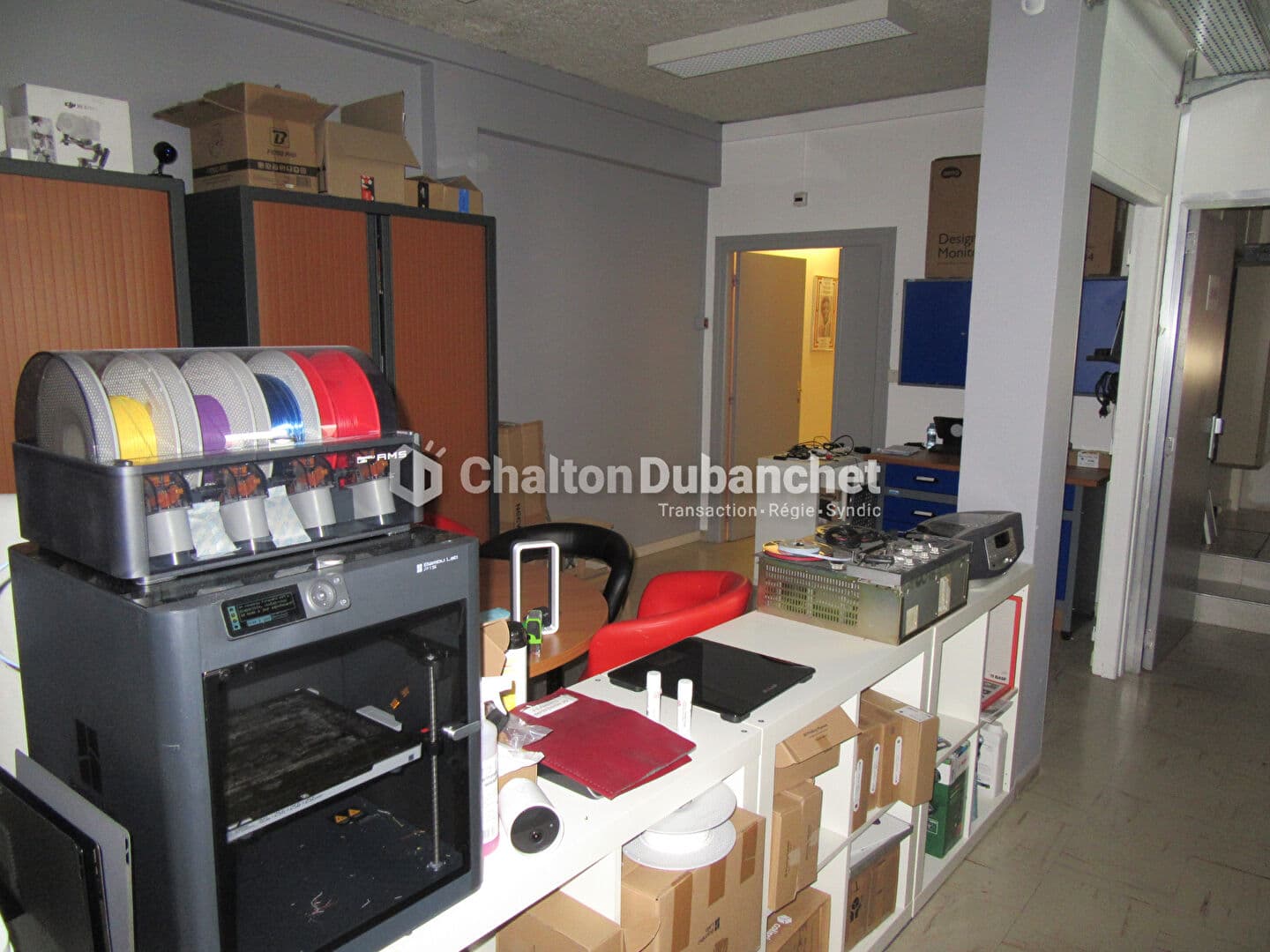 Local commercial 100 m² — LOIRE — photo 1