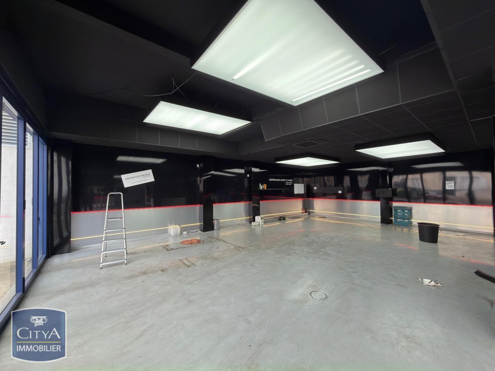 Local commercial · 140 m² · Location — photo 3