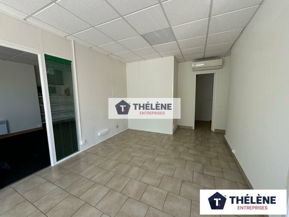 Local commercial 75 m² — MONTPELLIER — photo 1