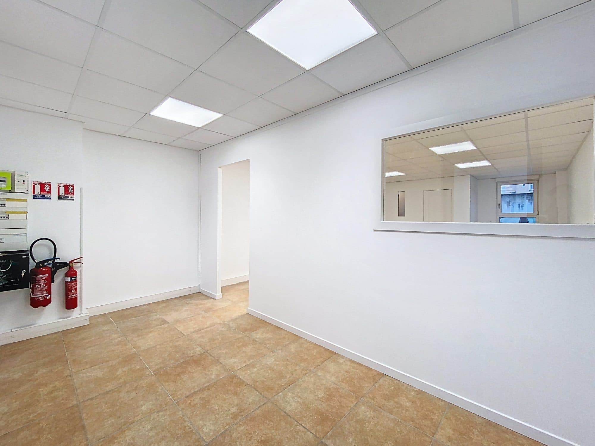 Local commercial · 50 m² · Location — photo 2