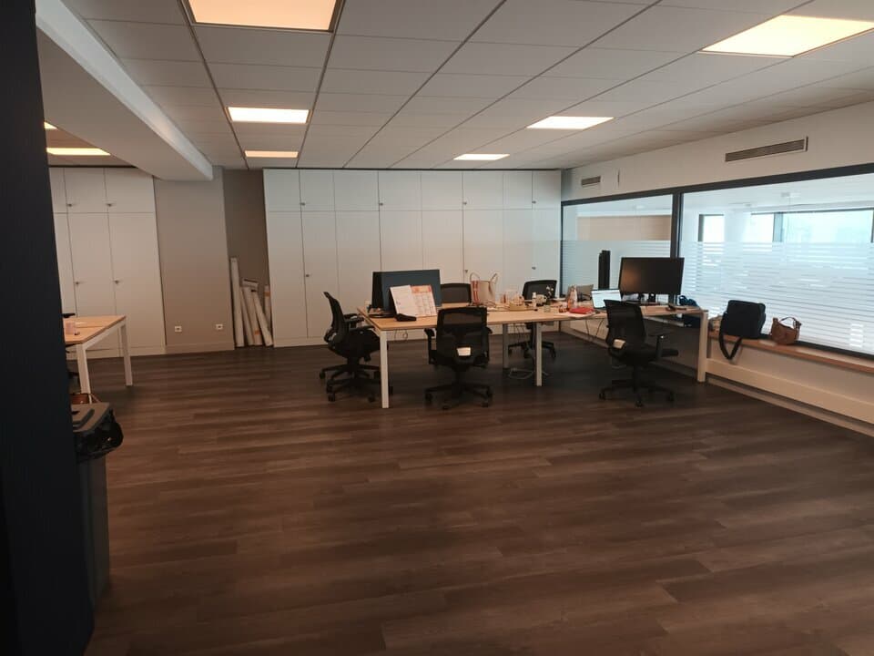 Local commercial · 533 m² · Location — photo 1
