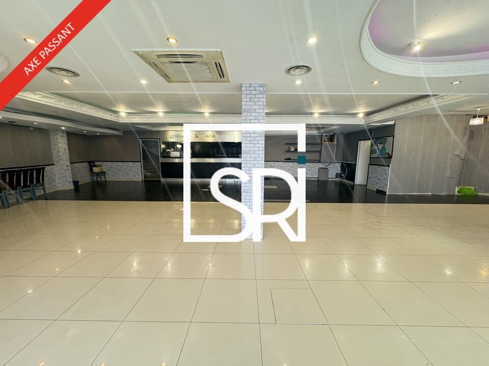 Local commercial · 320 m² · Achat des murs — photo 1