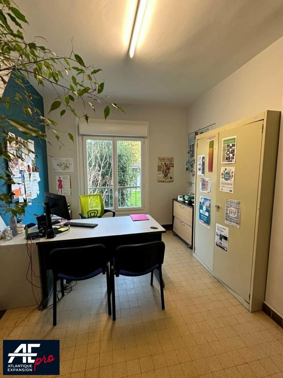 Local commercial · 50 m² · Location — photo 1