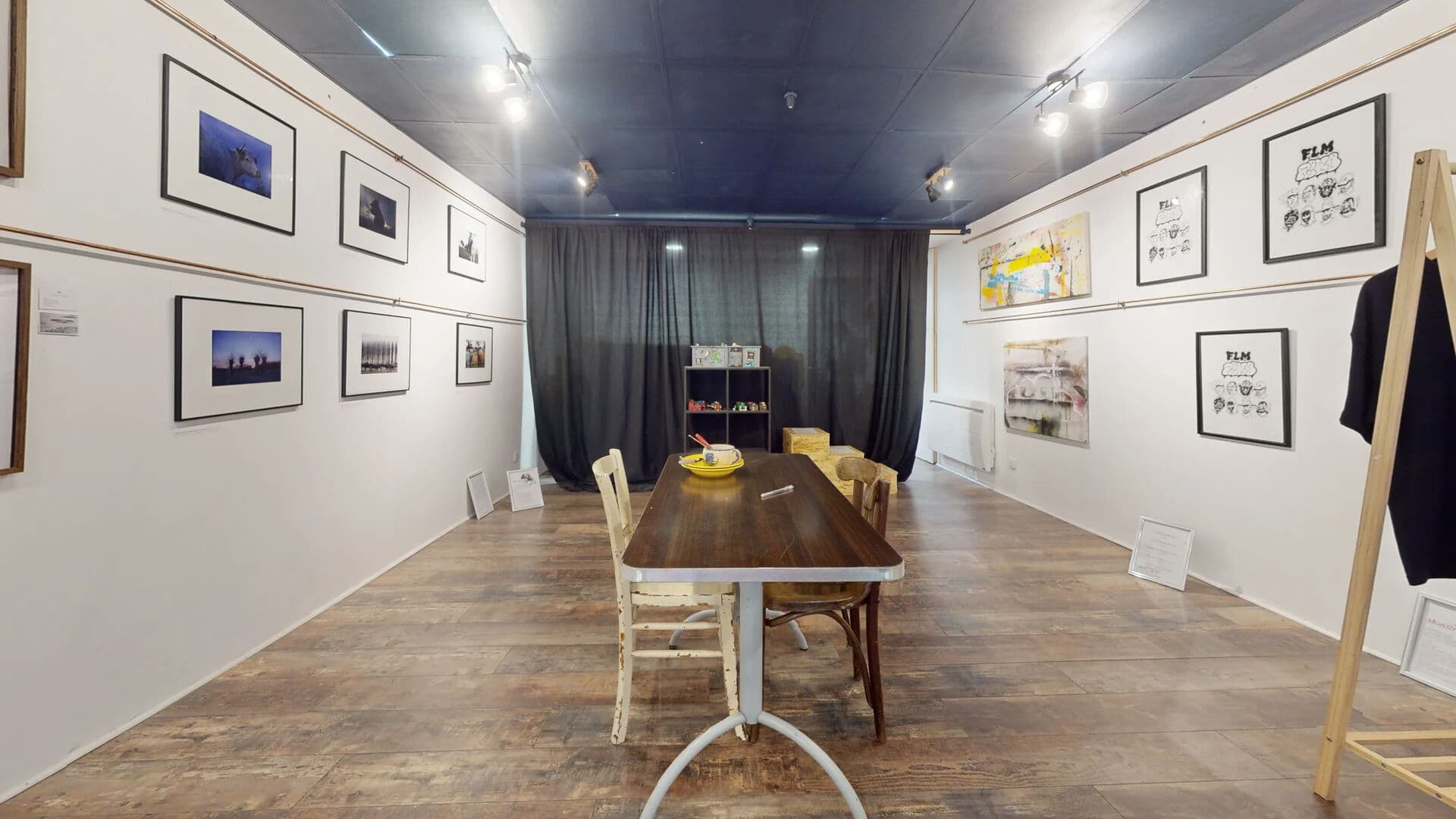 Local commercial 46 m² — DOUBS — photo 1