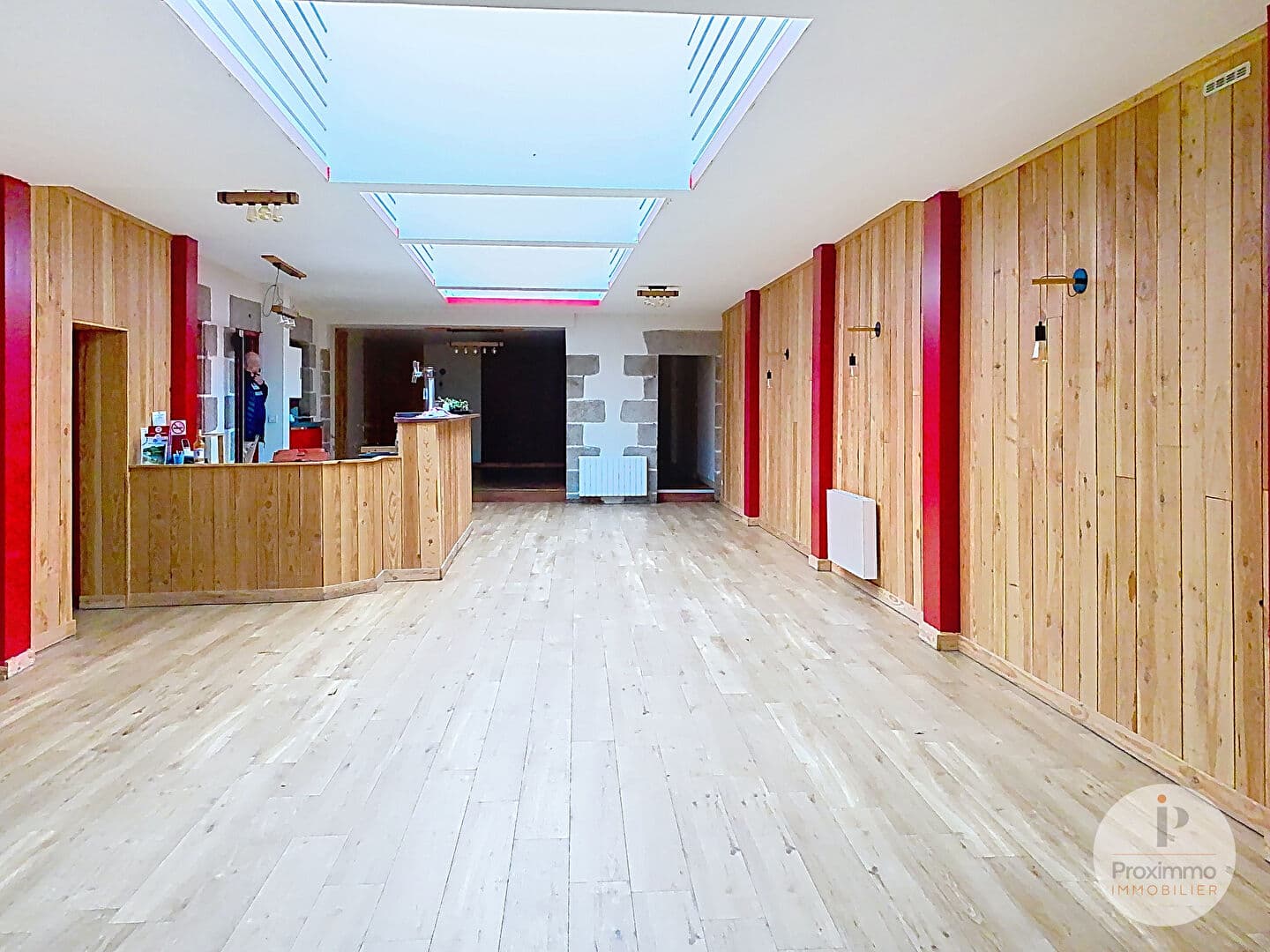 Local commercial 220 m² — ILLE ET VILAINE — photo 1