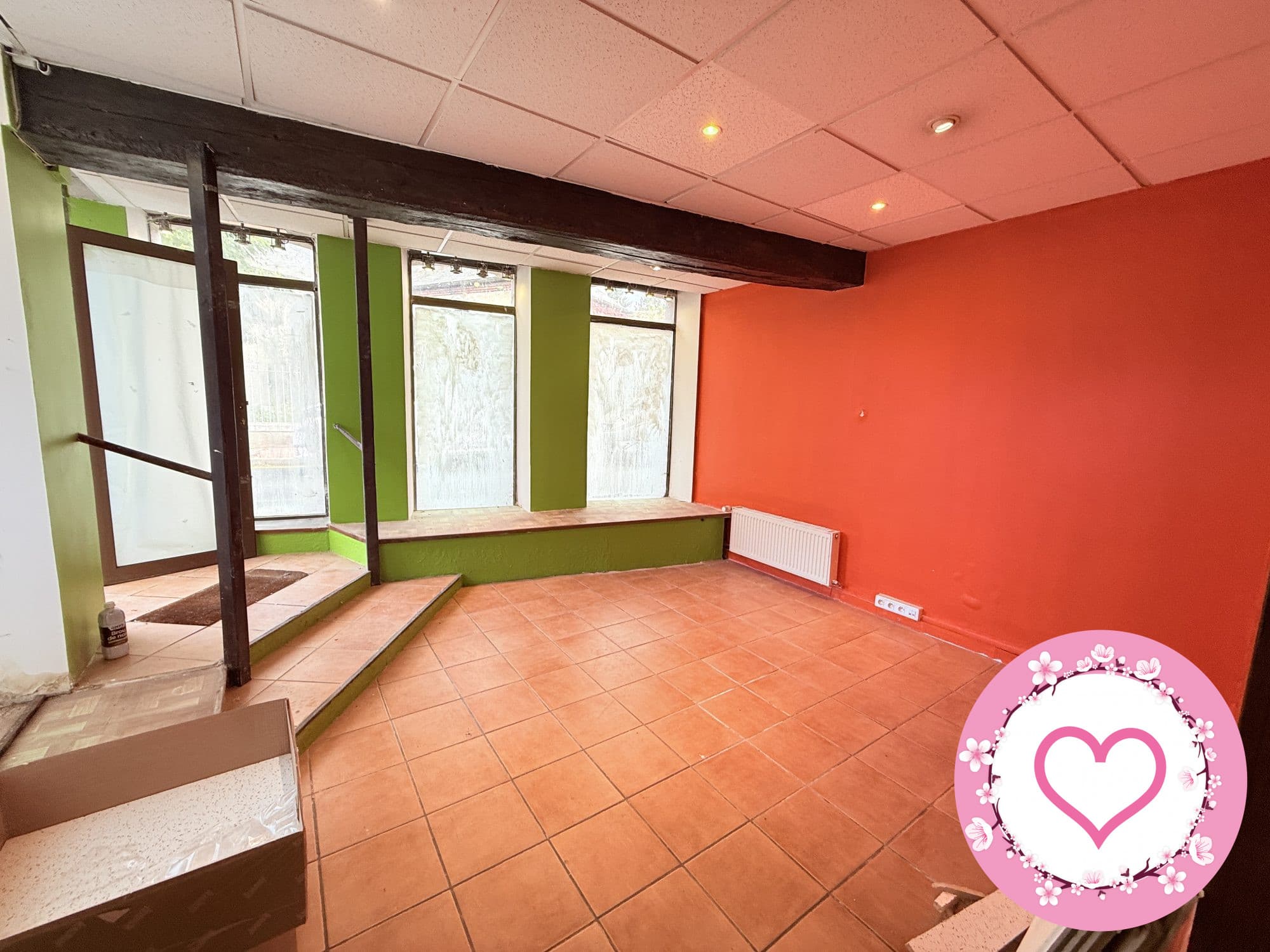 Local commercial · 133 m² · Location — photo 1